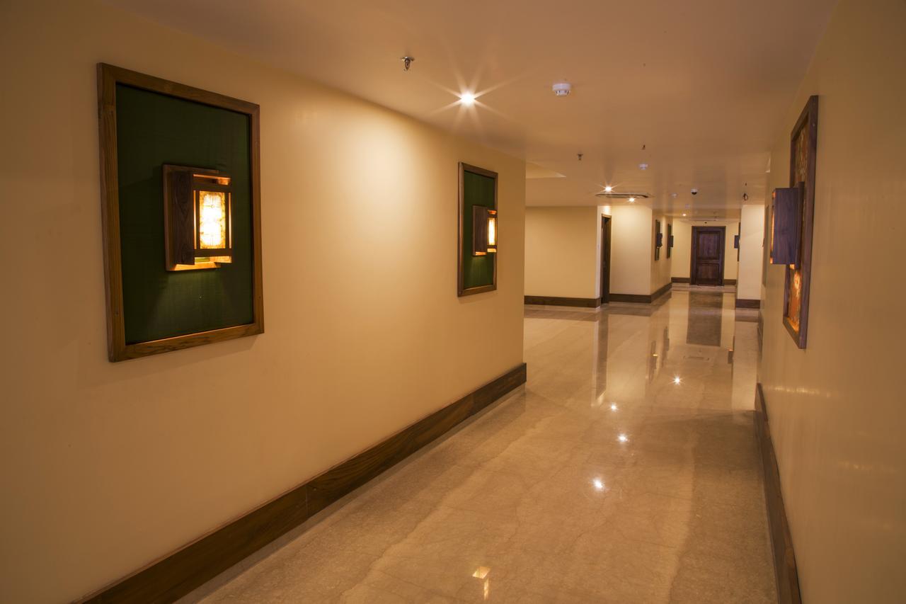 The Guwahati Address By Centre Point Εξωτερικό φωτογραφία