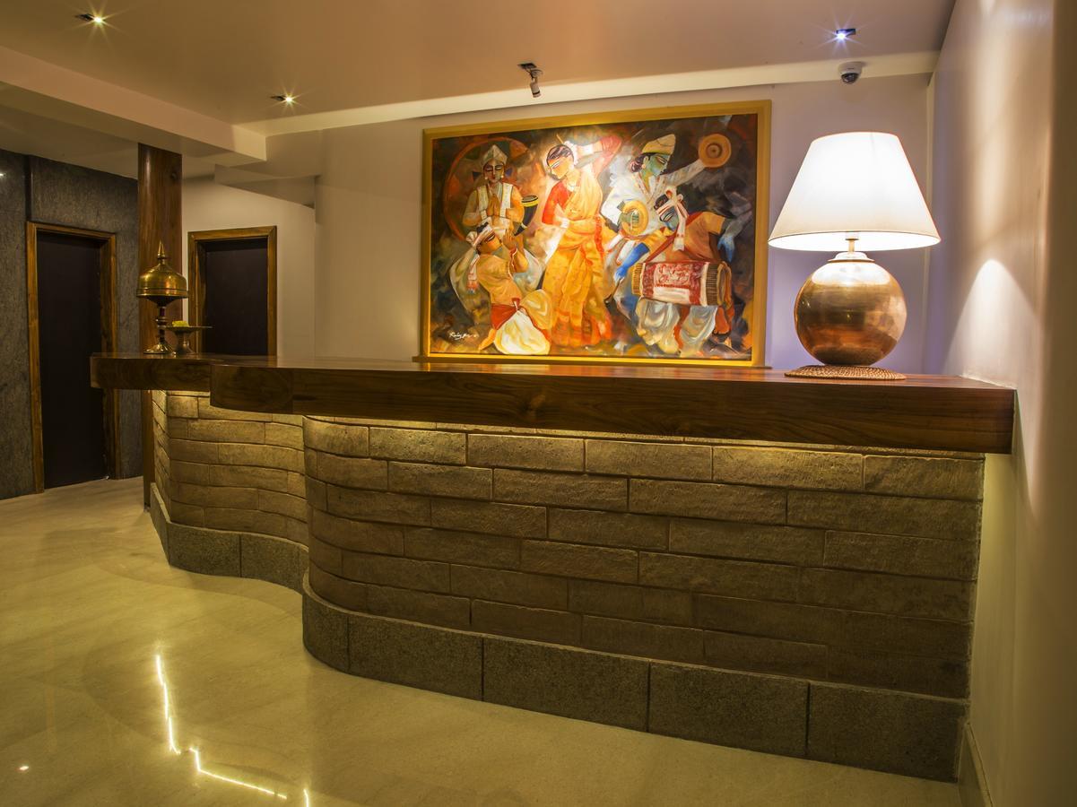 The Guwahati Address By Centre Point Εξωτερικό φωτογραφία